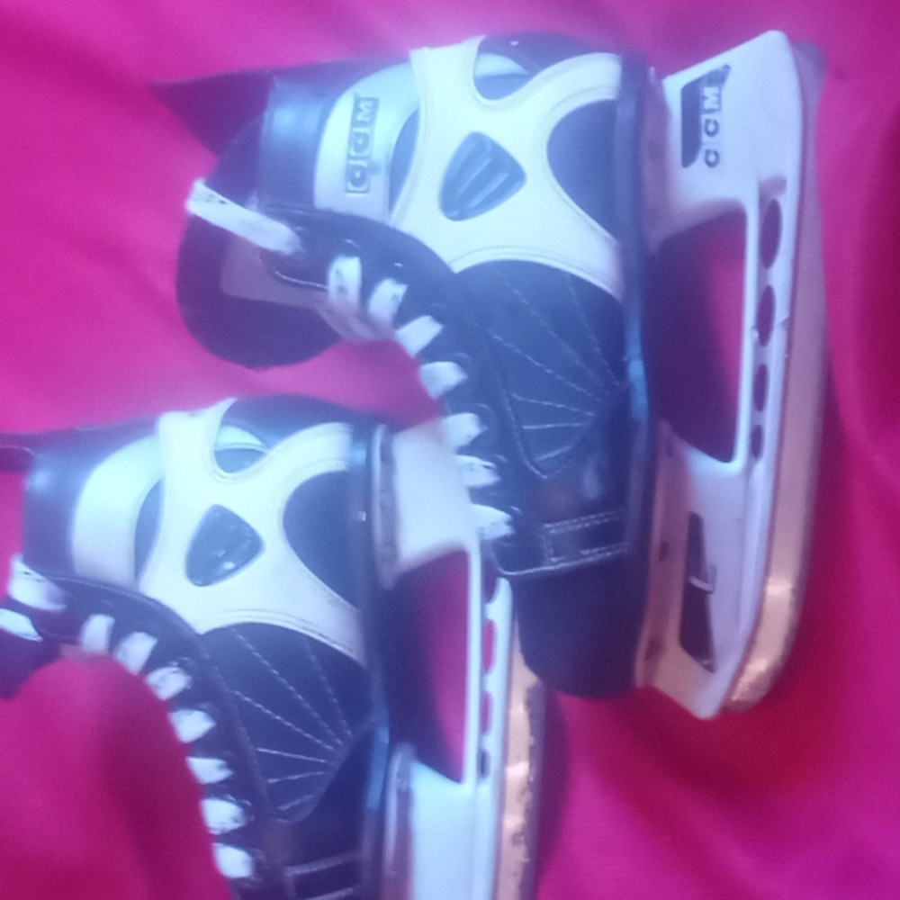 Used CCM ice skates 13 junior